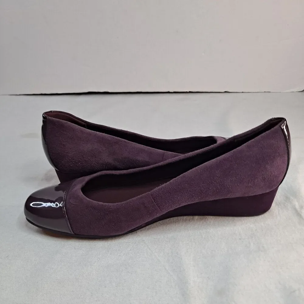 Easy Spirit Segracey Wedges Women's Size 9.5M Purple Suede Cap Toe